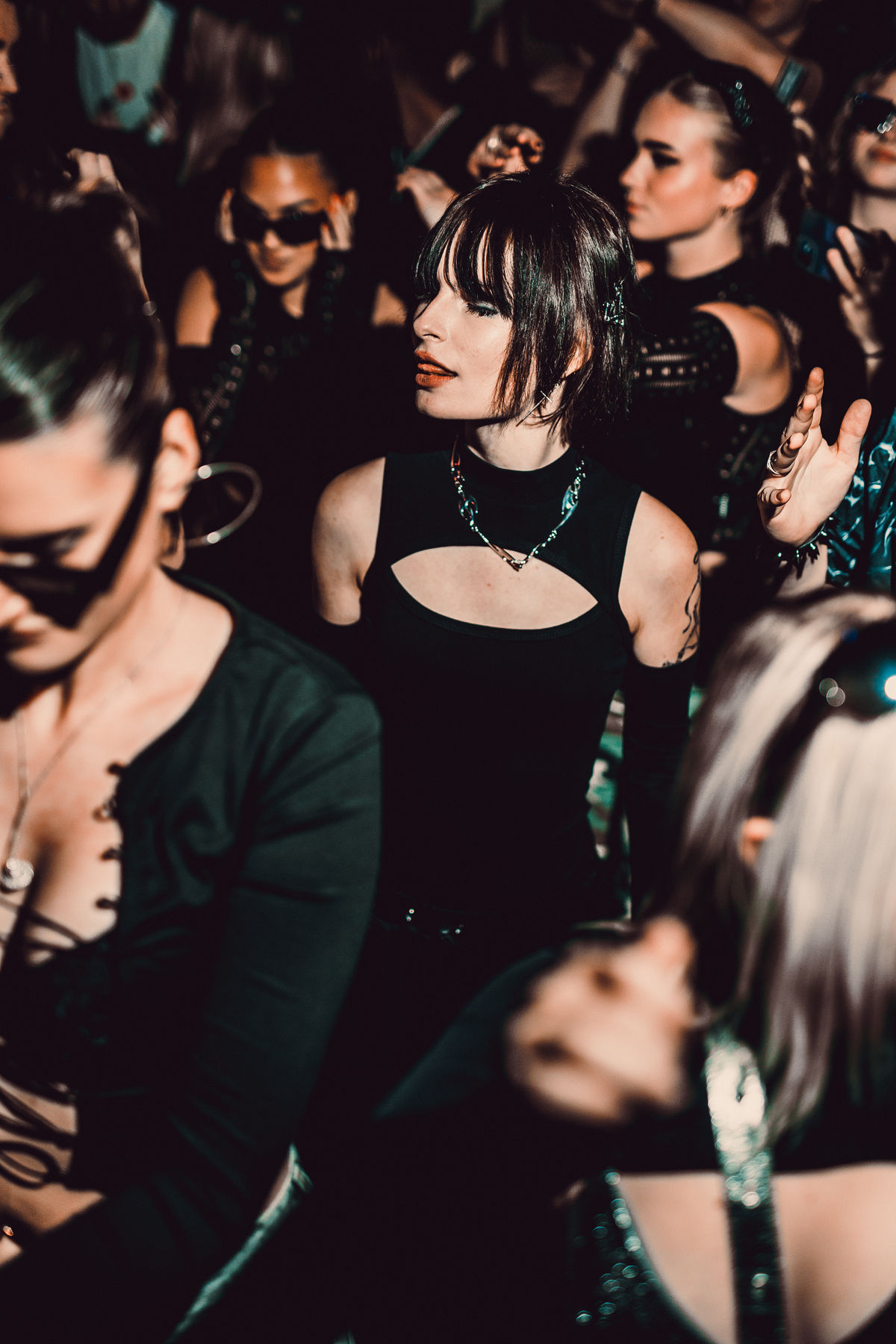 Loading... just a sec